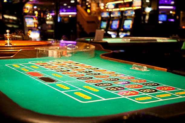 Money Train slot game reel display showing train-themed symbols